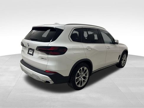 Used 2024 BMW X5 xDrive40i w/ Premium Package AWD/4WD image 9