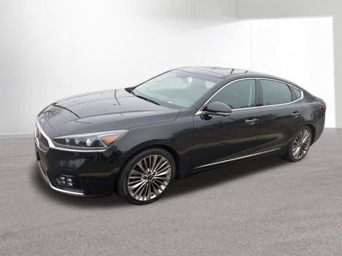 Used 2019 Kia Cadenza Limited image 4