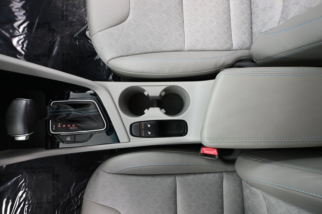 Used 2019 Kia Niro EX FWD image 26