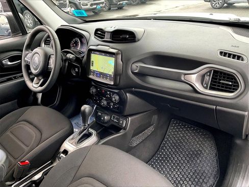 Used 2022 Jeep Renegade Latitude image 13
