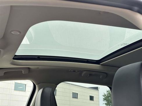 Certified 2023 Lincoln Corsair AWD image 16