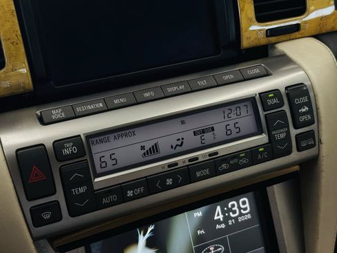 Used 2005 Lexus SC 430 Convertible RWD image 58