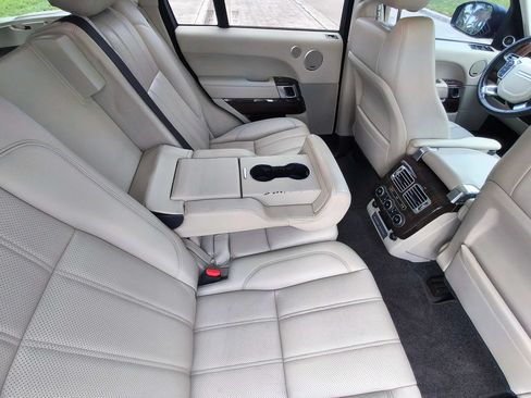 Used 2017 Land Rover Range Rover Supercharged AWD/4WD image 13