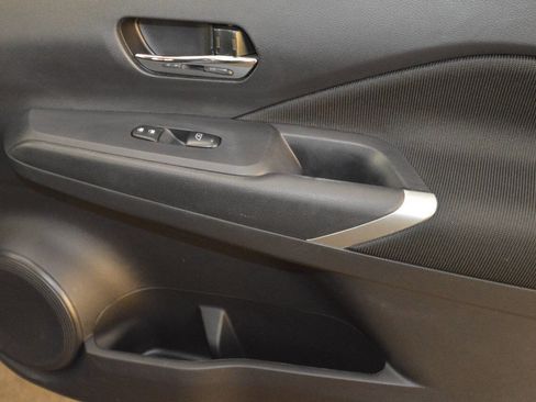 Used 2024 Nissan Kicks SV image 8