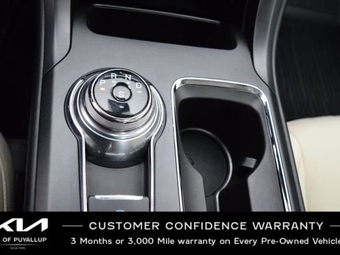 Used 2017 Ford Fusion Titanium FWD image 25
