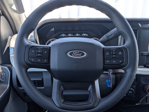 New 2026 Ford F250 XL w/ STX Appearance Package AWD/4WD image 27