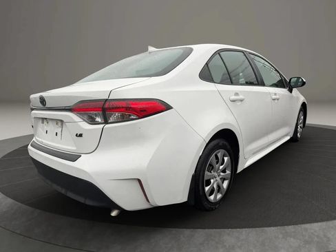 Used 2023 Toyota Corolla LE w/ Carpet Mat Package (TMS) FWD image 5