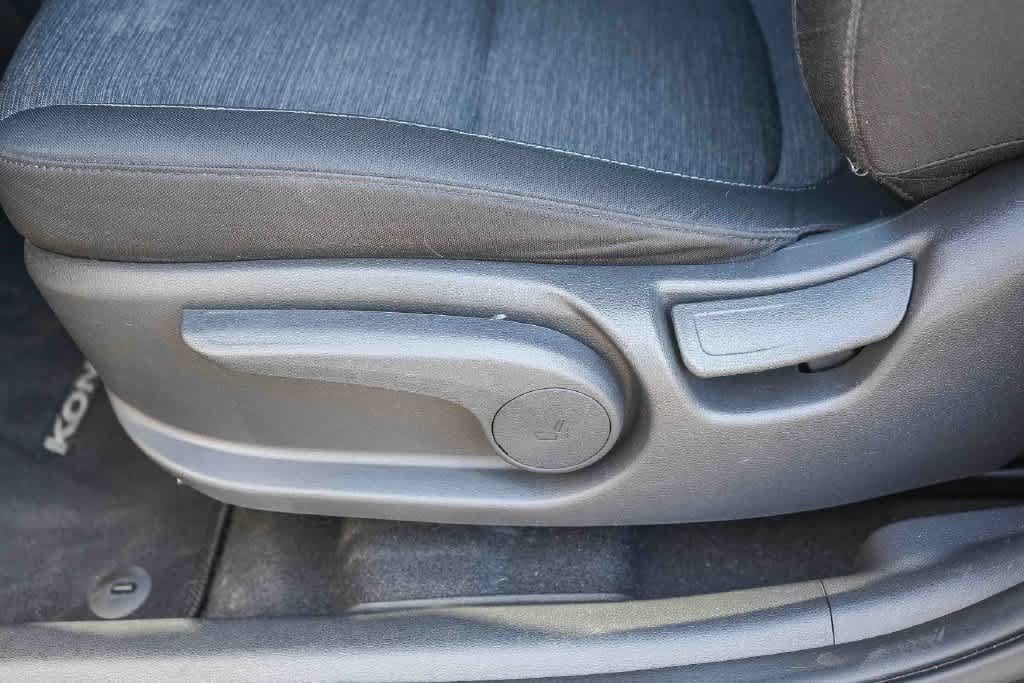 Used 2020 Hyundai Kona SEL FWD image 21