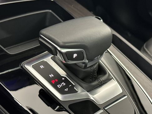 Used 2023 Audi Q5 2.0T Premium w/ Convenience Package image 20