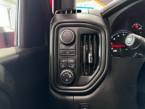 Certified 2025 Chevrolet Silverado 2500 Custom w/ Custom Value Package image 23