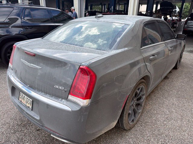 Used 2019 Chrysler 300 S RWD image 9