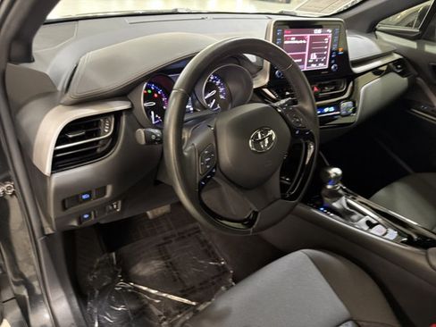Used 2022 Toyota C-HR Nightshade FWD image 15