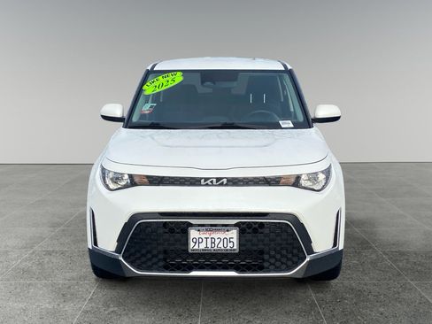 Used 2025 Kia Soul LX image 8
