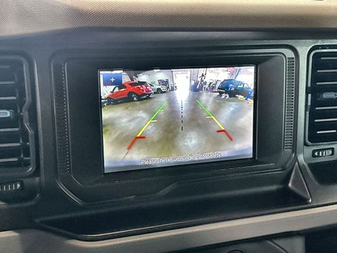 Used 2022 Ford Bronco Black Diamond AWD/4WD image 20