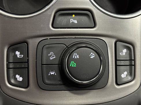 Used 2022 GMC Terrain AT4 w/ Infotainment Package II image 8