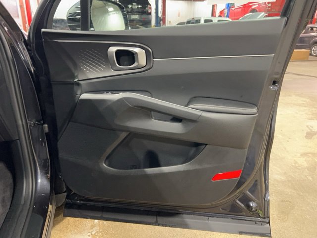 Used 2026 Kia Sorento S AWD/4WD image 13