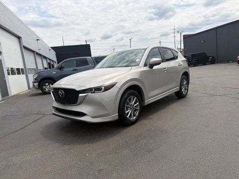 Used 2025 MAZDA CX-5 AWD 2.5 S w/ Select Package image 23