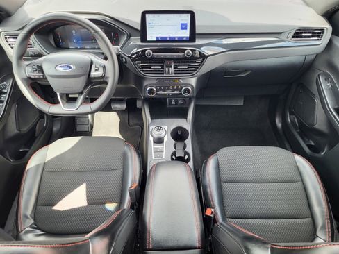 Certified 2025 Ford Escape ST-Line image 14