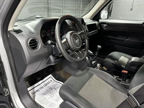 Used 2016 Jeep Patriot Sport w/ Power Value Group AWD/4WD image 21