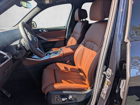 New 2026 BMW X5 xDrive40i w/ M Sport Package AWD/4WD image 4
