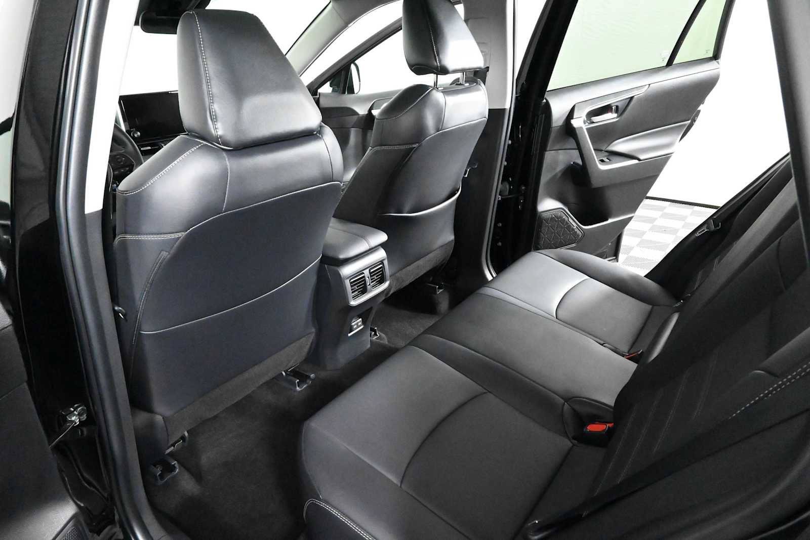 Used 2023 Toyota RAV4 XLE Premium AWD/4WD image 14