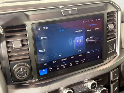 Used 2025 Ford F250 Platinum image 15