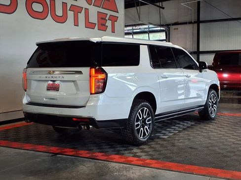 Used 2021 Chevrolet Suburban High Country image 8