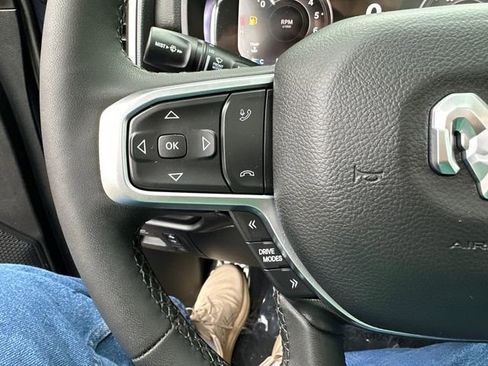 Used 2026 RAM 1500 Big Horn AWD/4WD image 34
