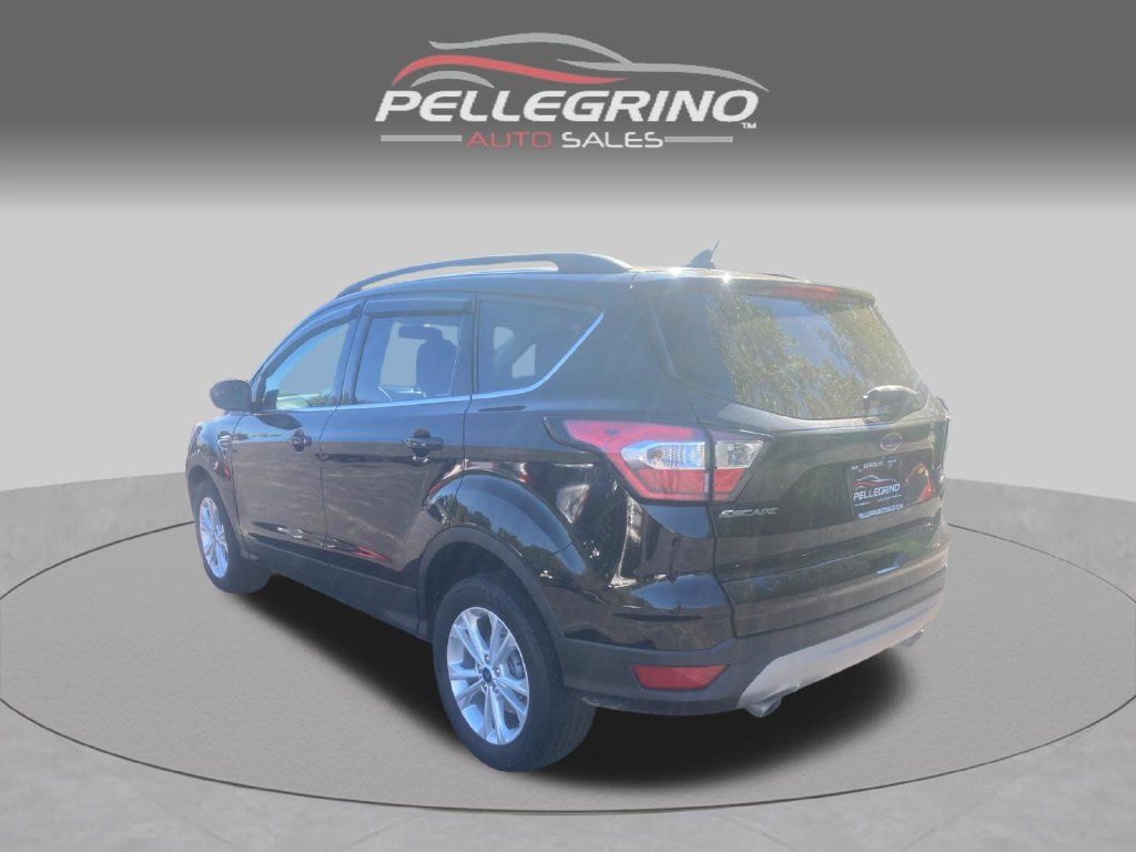 Used 2018 Ford Escape SE w/ SE Sync 3 Package AWD/4WD image 4