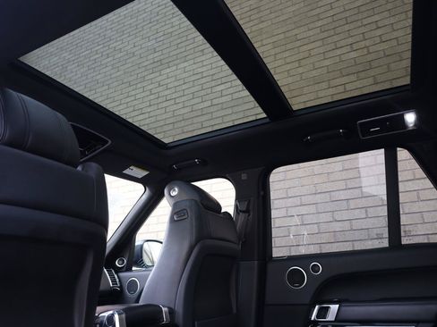 Used 2016 Land Rover Range Rover Supercharged AWD/4WD image 22