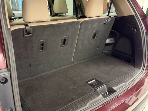 Used 2016 Honda Pilot Elite image 20