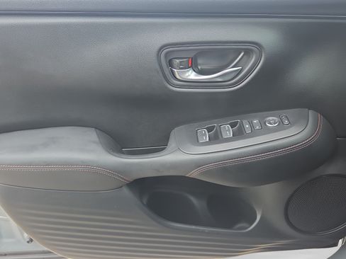 Used 2024 Honda HR-V Sport image 31