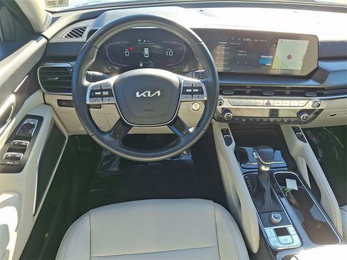 Certified 2024 Kia Telluride S w/ S Sunroof Package image 12