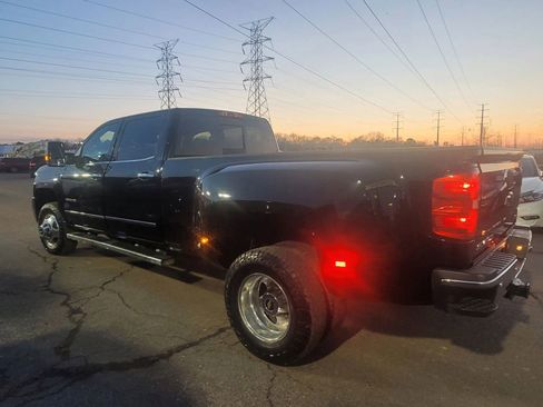 Used 2017 Chevrolet Silverado 3500 LTZ w/ Duramax Plus Package image 17