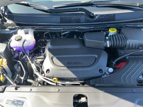 New 2026 Chrysler Pacifica Select image 20