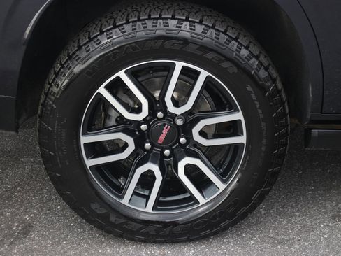 Used 2023 GMC Yukon AT4 w/ AT4 Premium Package image 46