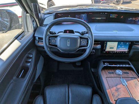 Certified 2025 Lincoln Navigator L Black Label image 19