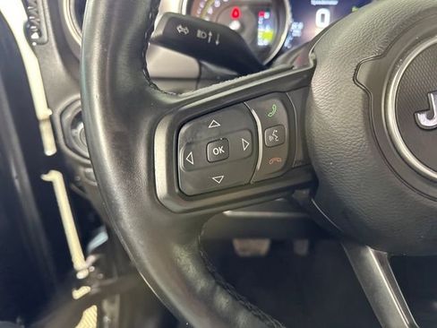 Used 2023 Jeep Wrangler Unlimited w/ Cold Weather Group image 15