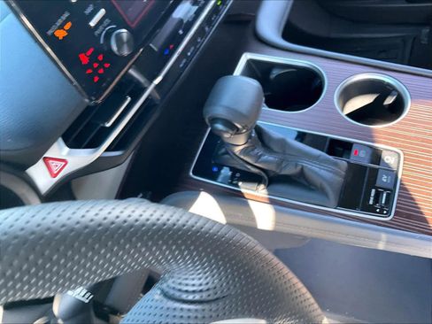 Used 2021 Toyota Sienna LE image 18