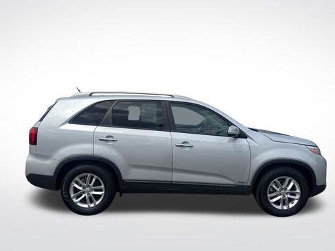 Used 2015 Kia Sorento LX AWD/4WD image 8