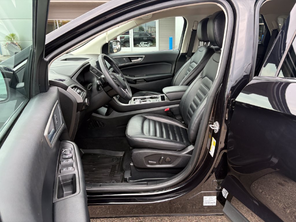 Used 2024 Ford Edge SEL w/ Convenience Package AWD/4WD image 10