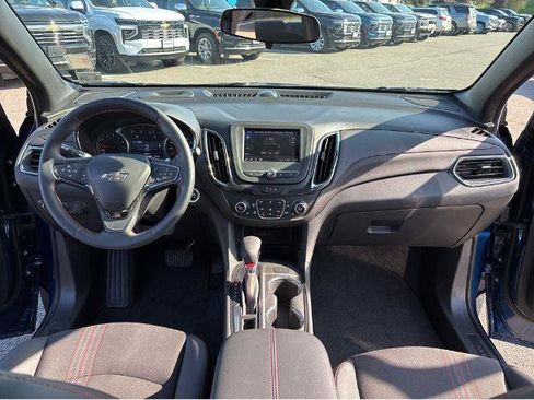 Used 2023 Chevrolet Equinox RS AWD/4WD image 9