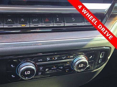 Used 2023 GMC Sierra 1500 SLT w/ X31 Off-Road Package image 19