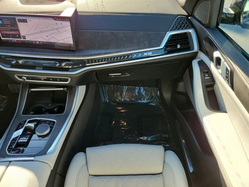 Used 2025 BMW X5 xDrive40i image 16