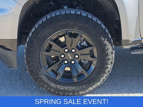 Used 2022 GMC Canyon AT4 image 9