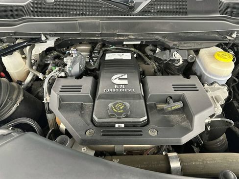 Used 2022 RAM 2500 Limited AWD/4WD image 32