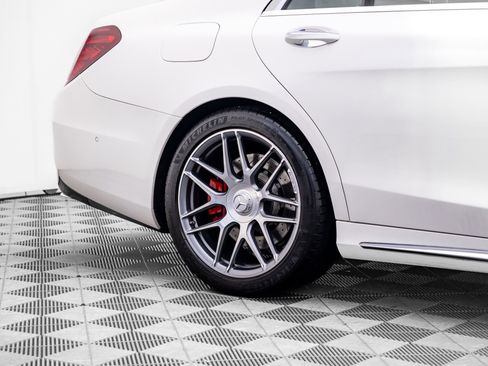 Used 2019 Mercedes-Benz S 63 AMG S 4MATIC Sedan image 44