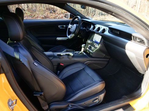 Used 2022 Ford Mustang GT Premium image 29