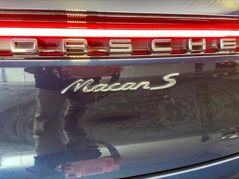 Used 2022 Porsche Macan S image 35