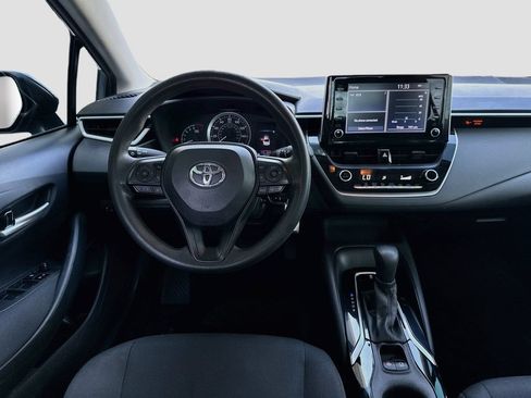 Used 2020 Toyota Corolla LE FWD image 20